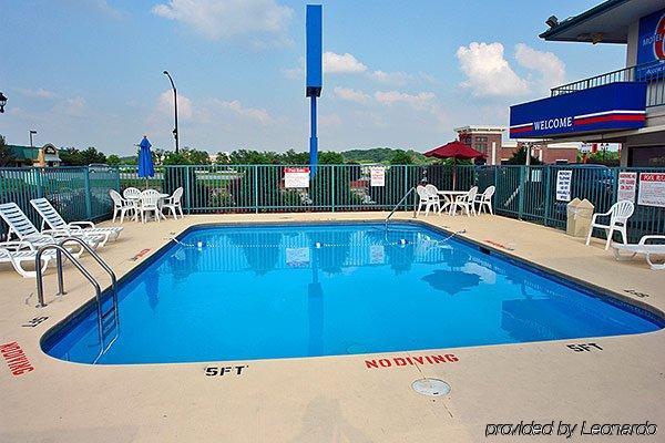 Super 7 Motel Coralville Kültér fotó