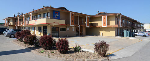 Super 7 Motel Coralville Kültér fotó